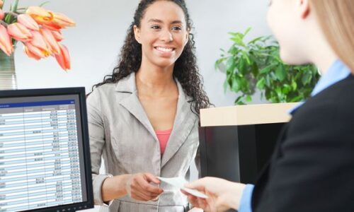 Cajero Comercial y Administrativo